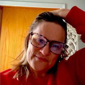 Meet your Posher, Tina